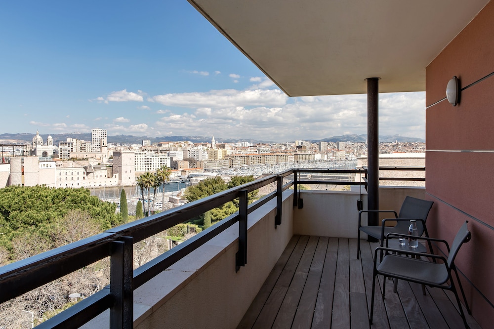 Superior Double Room, 1 Queen Bed, Terrace - Photo 5