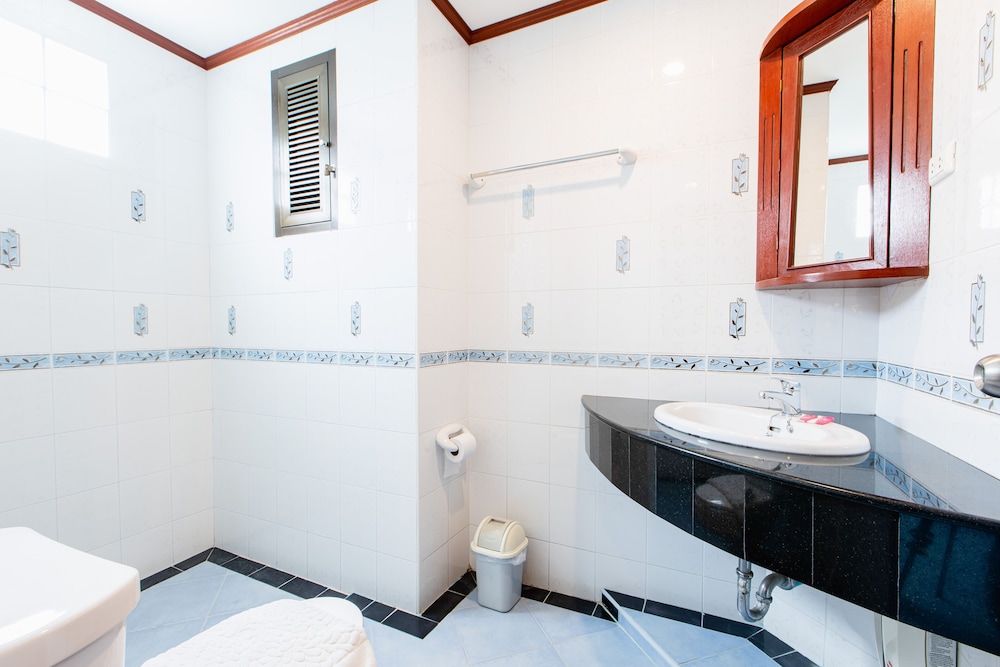 Standard Double Room - Photo 14