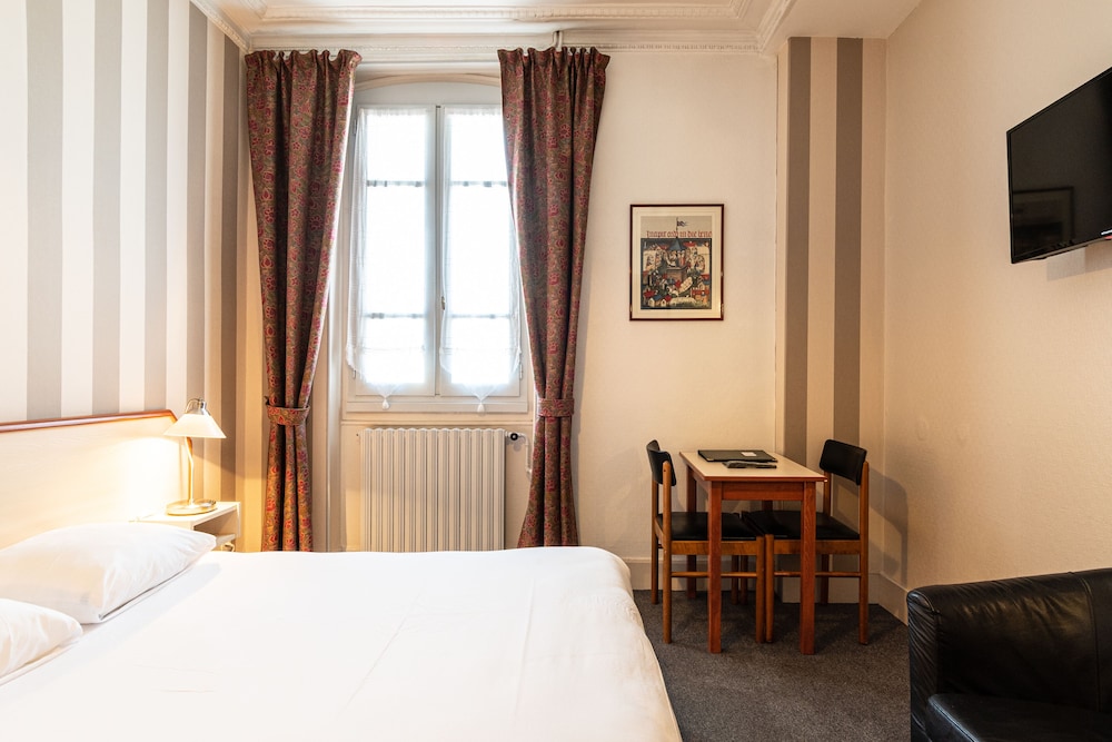 Standard Double Room - Photo 3