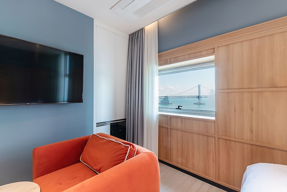 Twin Terrace Room-Breakfast Included,Unlimted Starbucks Coffee Bean,OTT Available,15PM CI / 13PM CO - Photo 10
