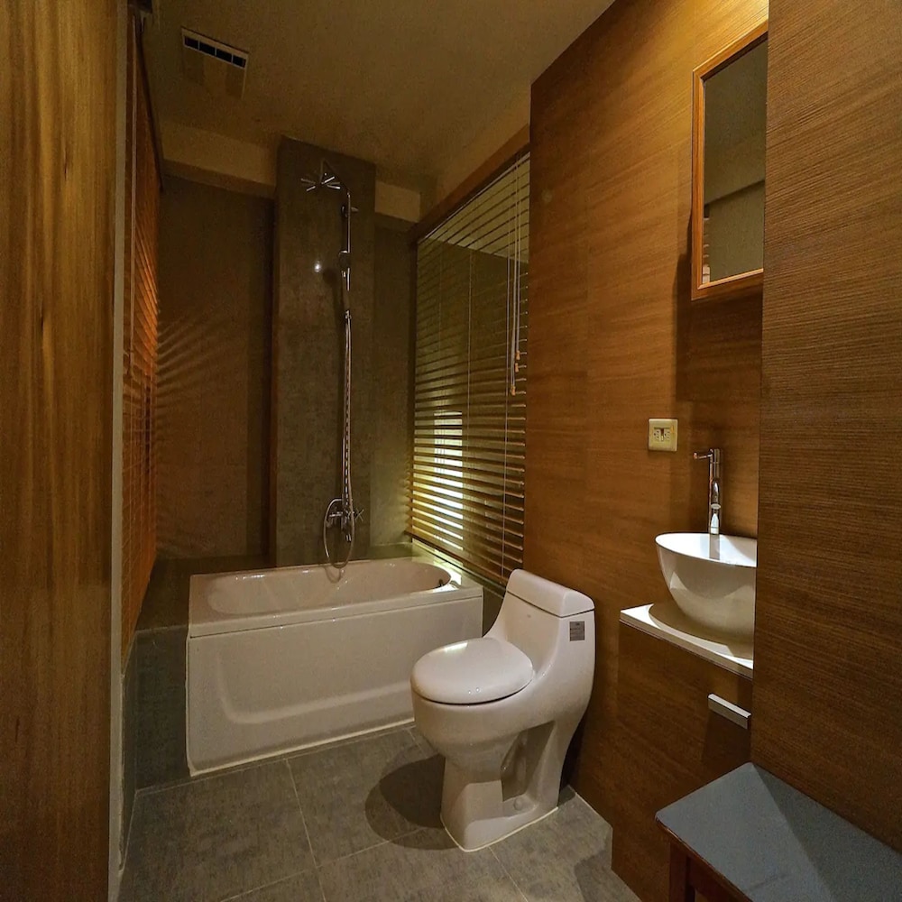 1 Bedroom photo 3