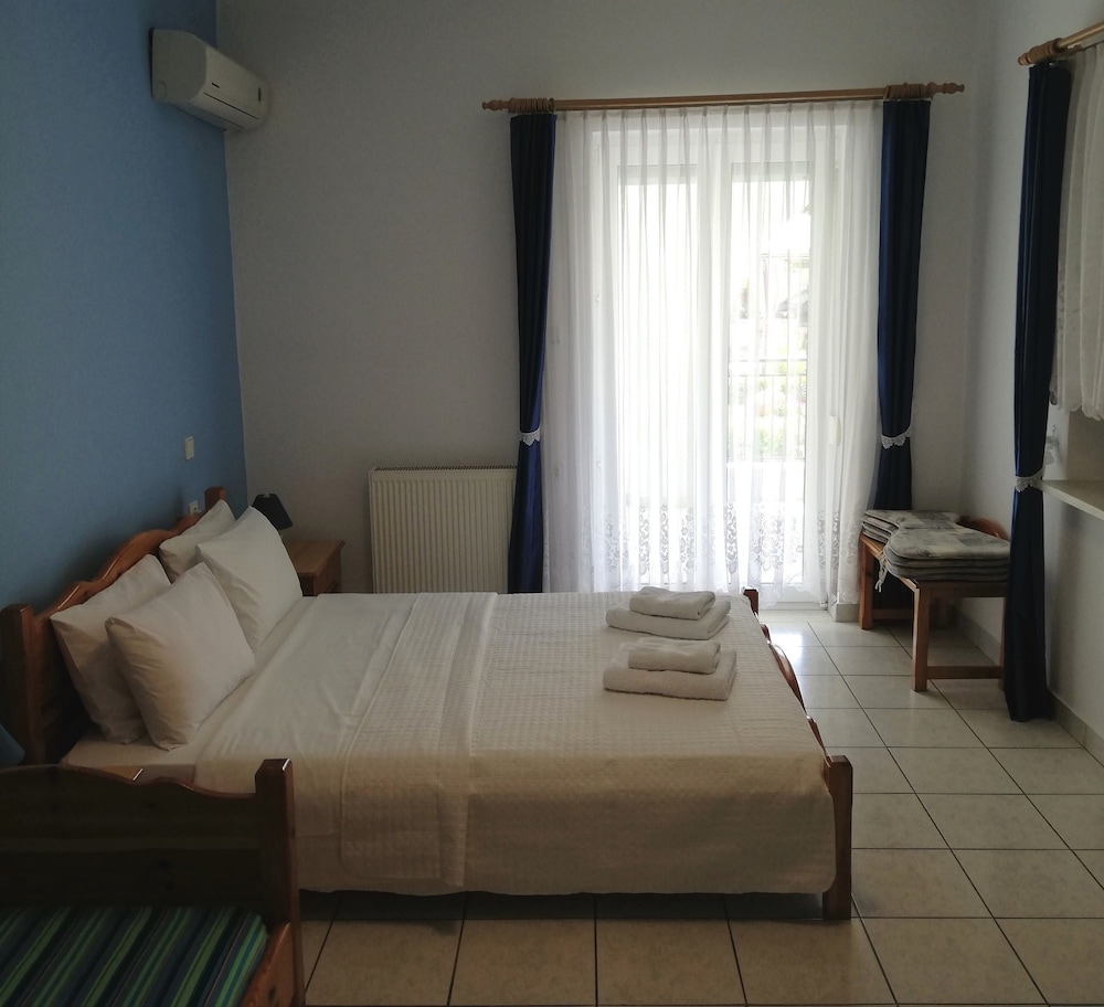 Standard Double or Twin Room - Photo 2