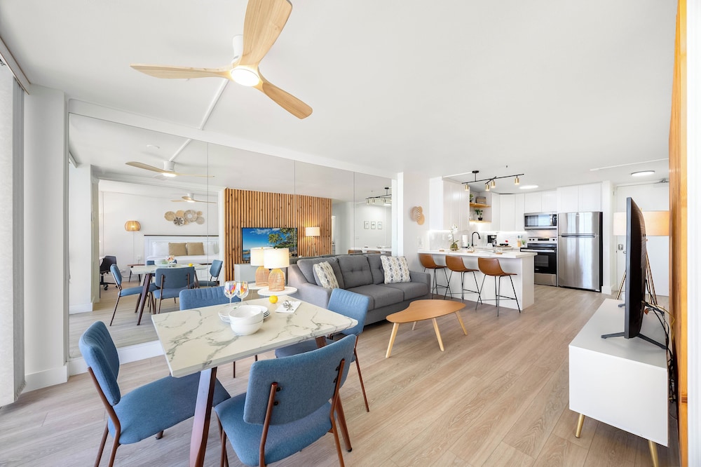 Ocean View 1BR at Ilikai Marina: Apartment, 1 Bedroom, Ocean View (0187) photo