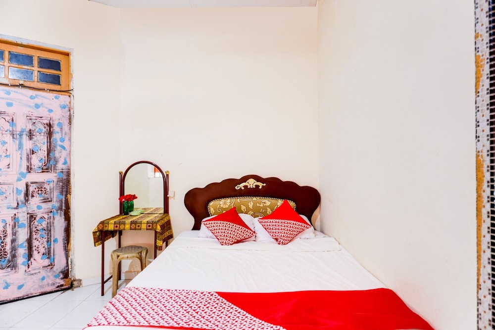 Economy Double Room - Photo 7