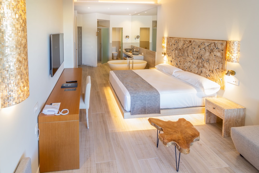 Habitación Doble (con Acceso Directo a la Piscina)