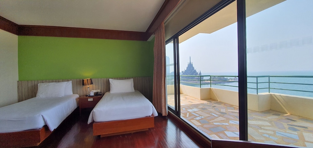 Royal Suite, 2 Bedrooms, Sea View