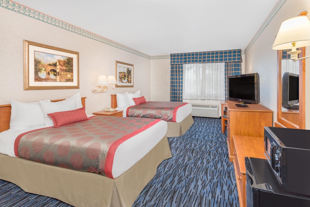 Suite, 2 Double Beds, Non Smoking (2 Double Beds) - Photo 3