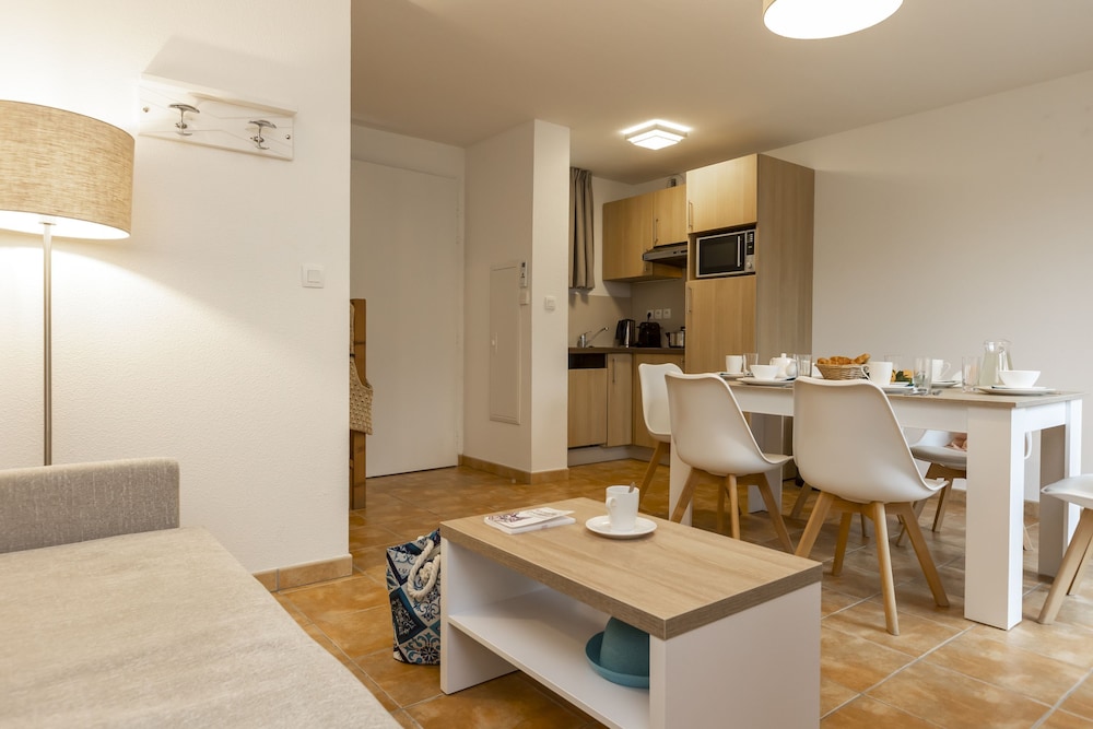 Duplex, 2 Bedrooms