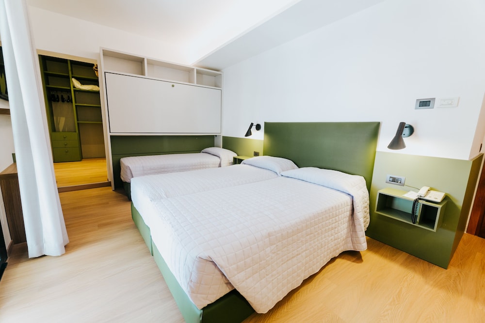 Superior Triple Room photo 1