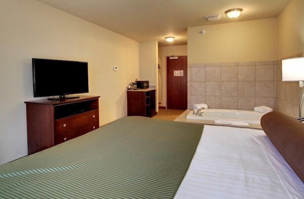 Suite, 1 King Bed, Non Smoking