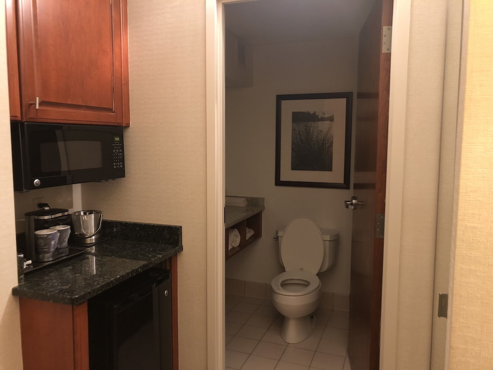 Room, 2 Queen Beds, Non Smoking - Photo 4