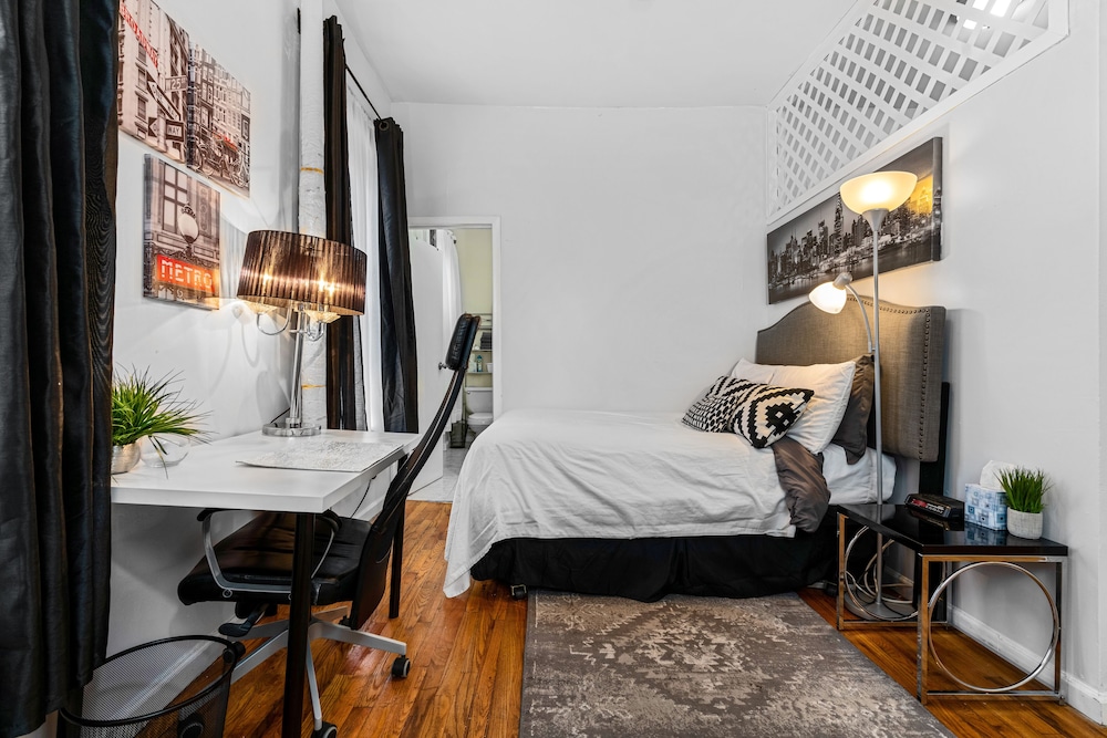 Apartment photo 2