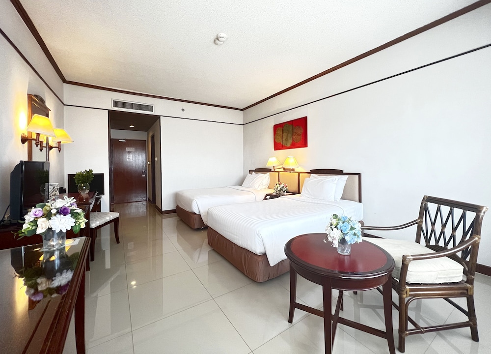 Standard Room, 2 Twin Beds - Photo 3