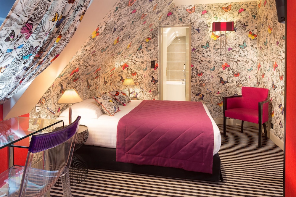 Superior Room, 1 Queen Bed, Non Smoking photo 2