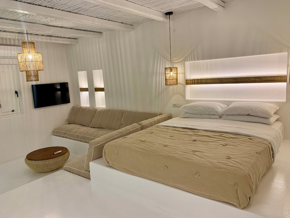Deluxe Double Room - Photo 1