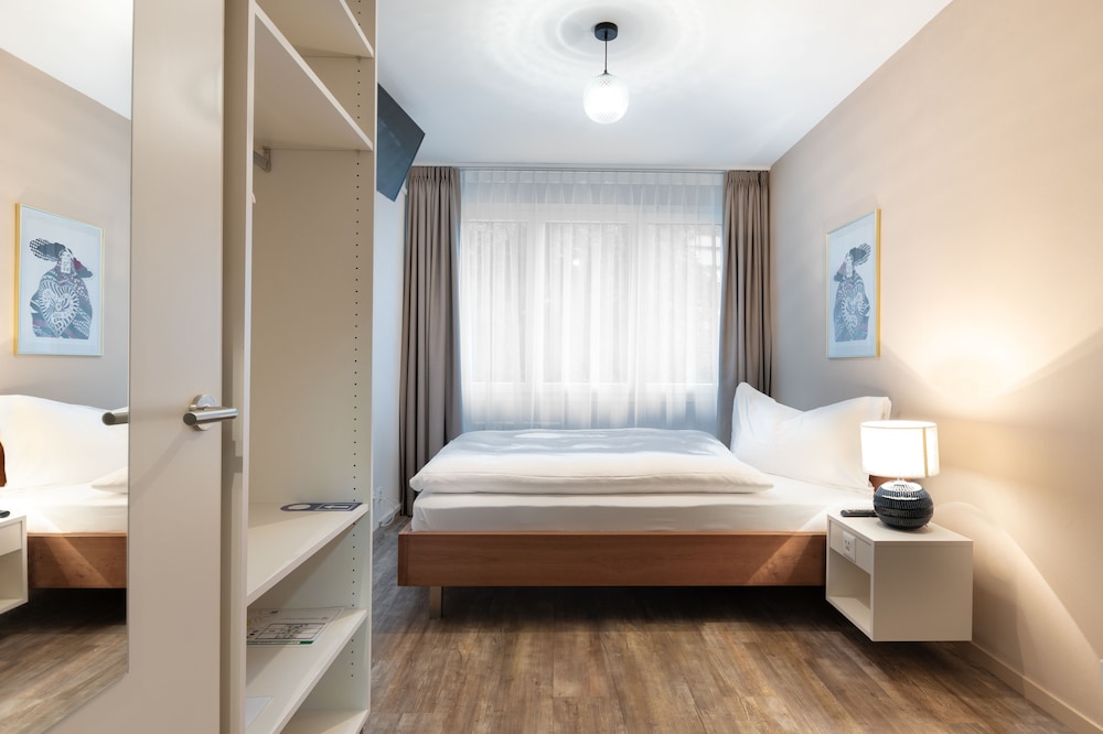 Single Room photo 2