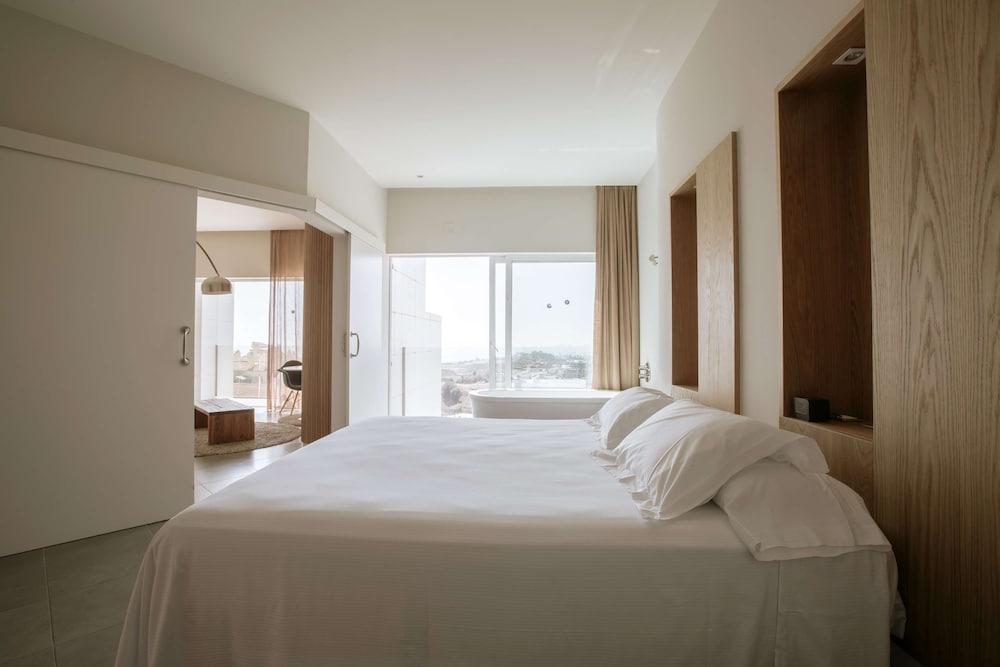 Suite, 1 Bedroom - Photo 7
