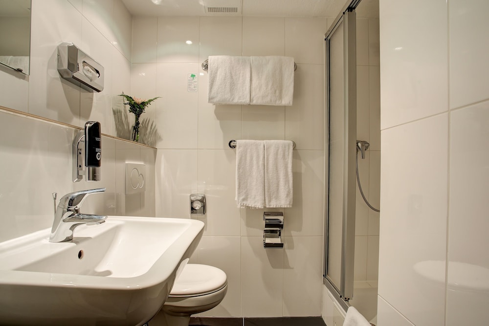 Duplex, 2 Bedrooms (no elevator) - Photo 7
