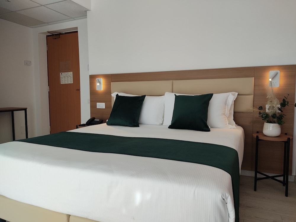 Deluxe Double Room photo 3