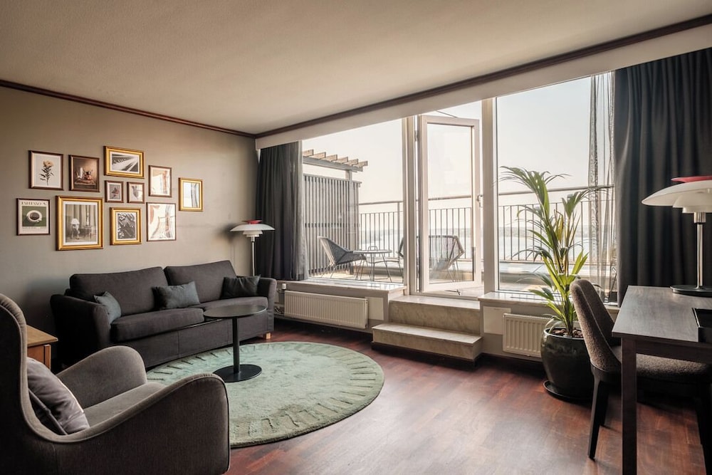 Junior Suite - Photo 1