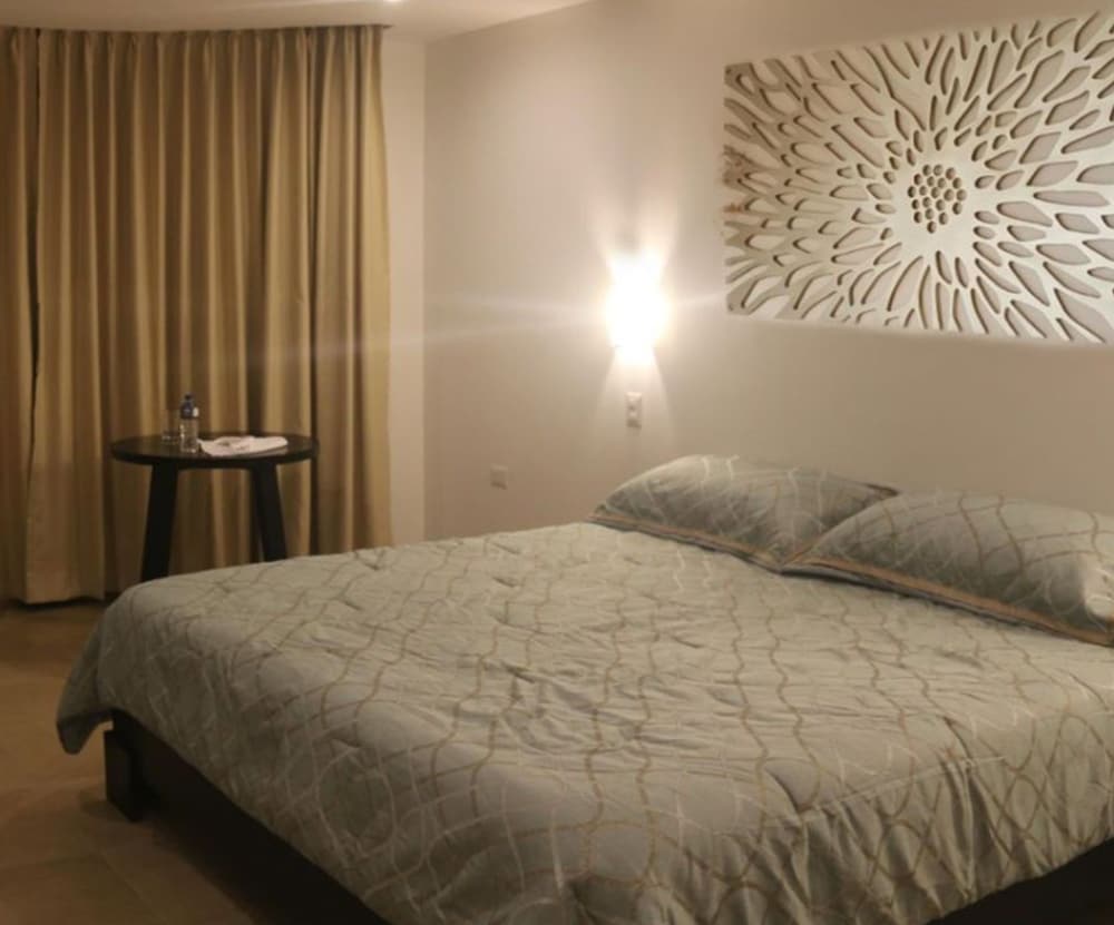 Classic Single Room