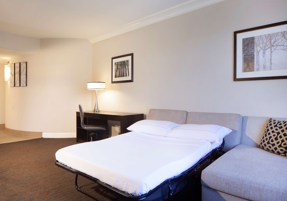 Deluxe Suite, 1 Bedroom - Photo 5