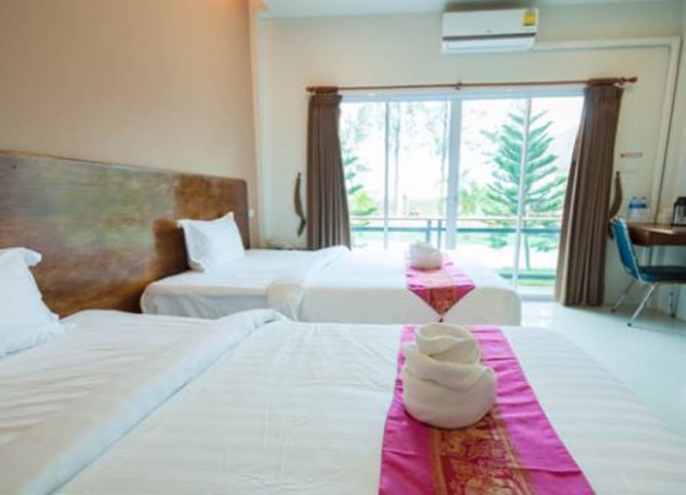 Standard Twin Room photo 3