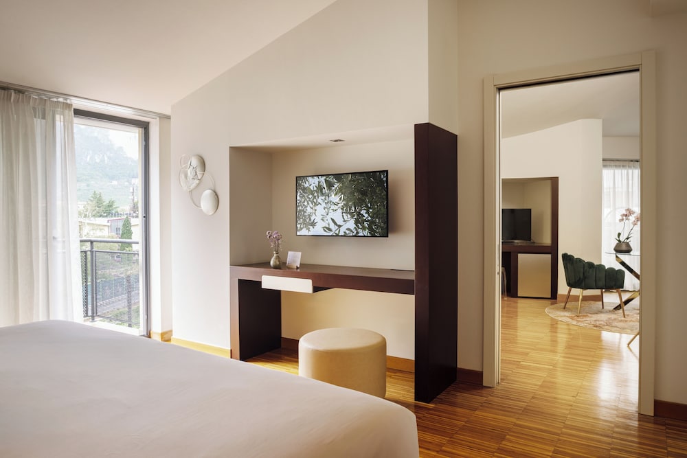 Astoria Suite