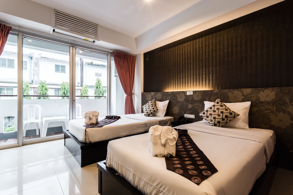 Deluxe Twin Room, 2 Twin Beds - Photo 2