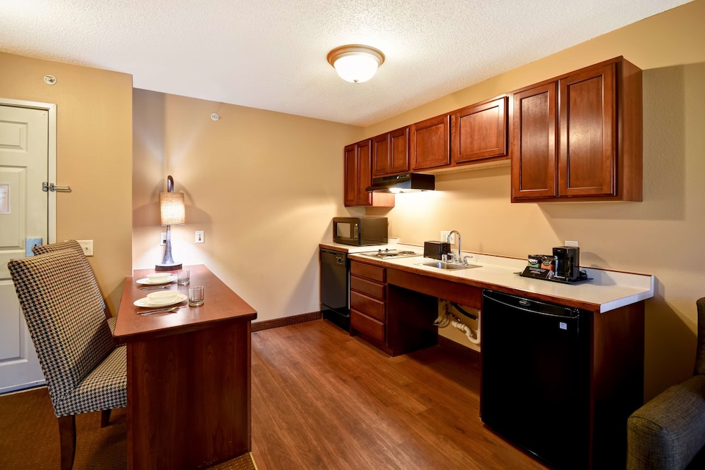Studio Suite, 1 Queen Bed, Accessible, Non Smoking (ADA) - Photo 5