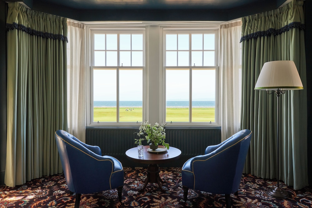 Junior Suite, 1 King Bed, Sea View (Marine Sea View Junior Suite) - Photo 8