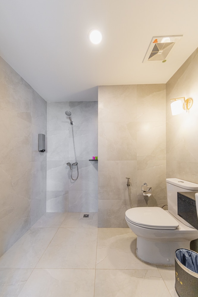 Standard Double or Twin Room - Photo 3