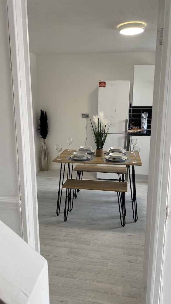 Bv Luxury Spacious 3 Bedroom House At Isaac Close, Photo 40