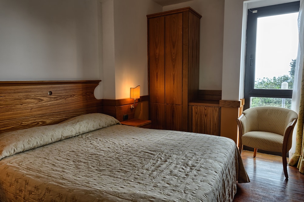 Classic Double Room - Photo 3