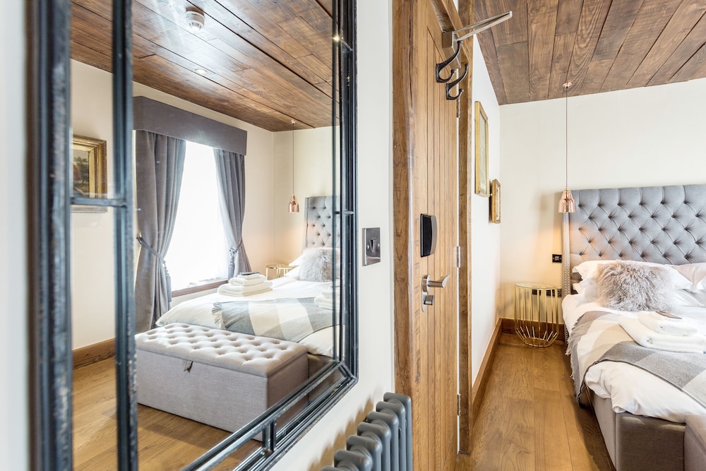 Double Room, 1 King Bed