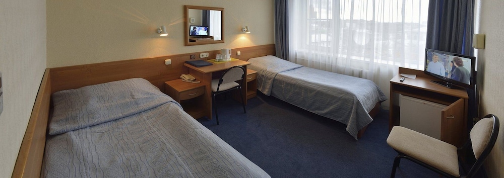 Standard Twin Room photo 2