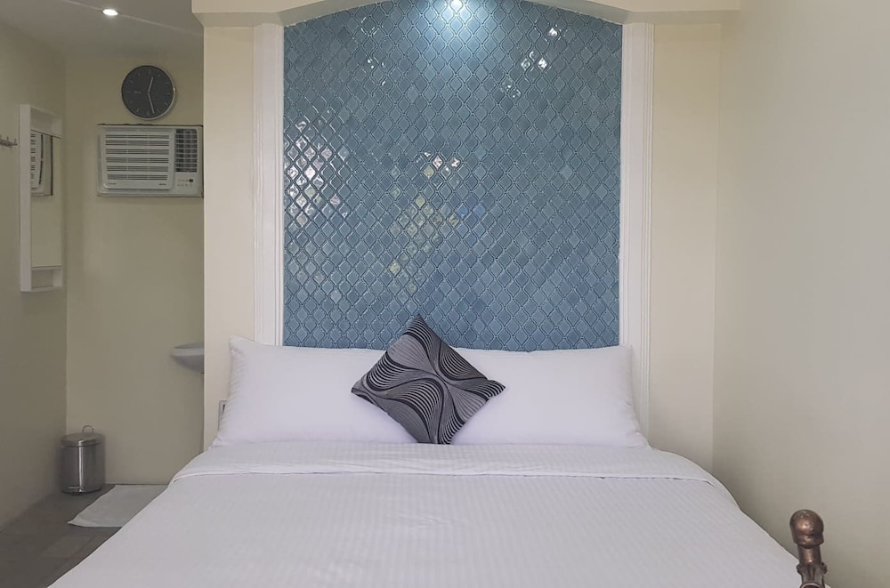 Single Room - Photo 1