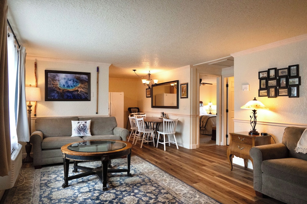 Suite photo 1