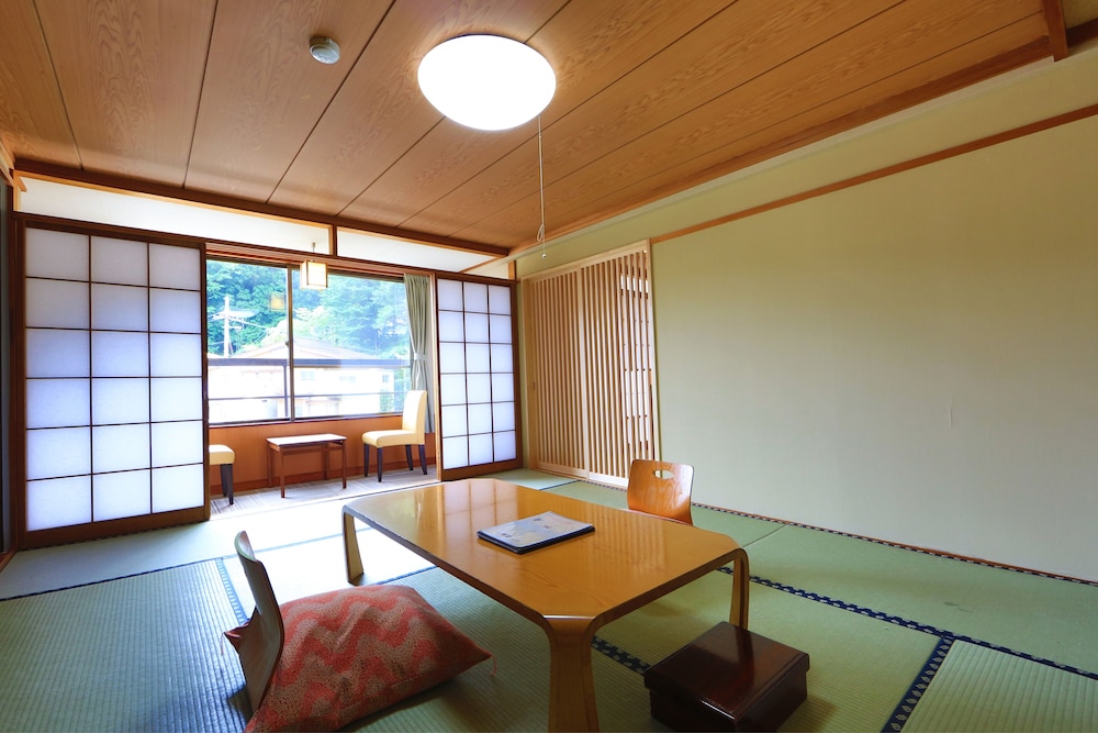 Run Of The House (For 2-6 Guests)