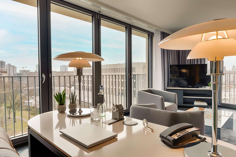 Suite (Nikolai) photo 1