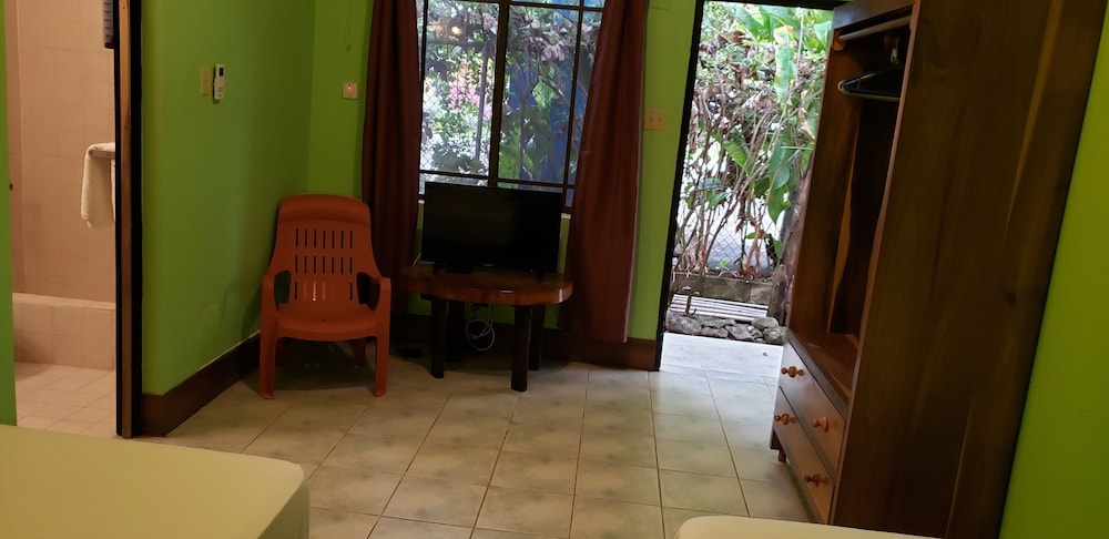 Basic Double or Twin Room photo 3