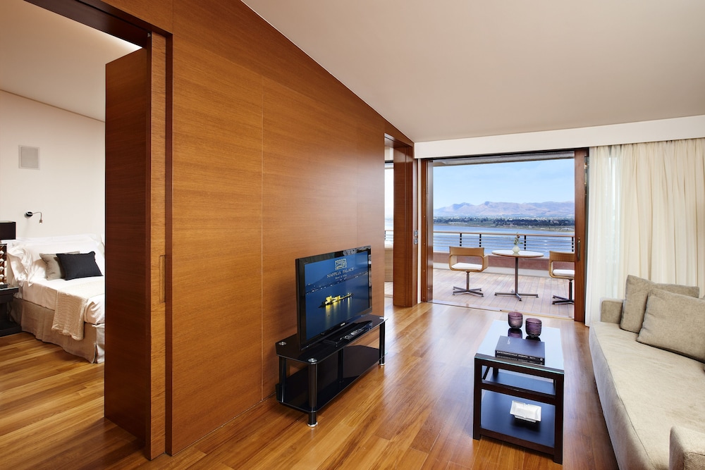 Premier Villa, Sea View - Photo 7