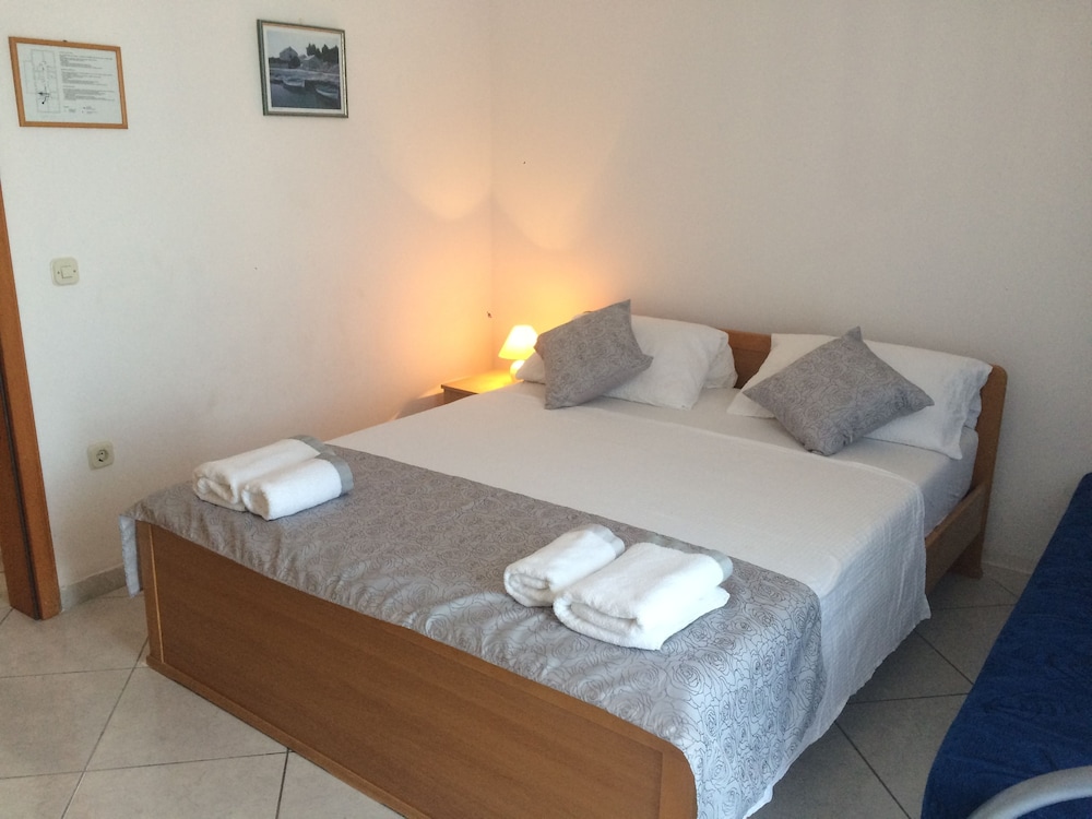 Apartment, 1 Queen Bed with Sofa bed, Balcony photo 1