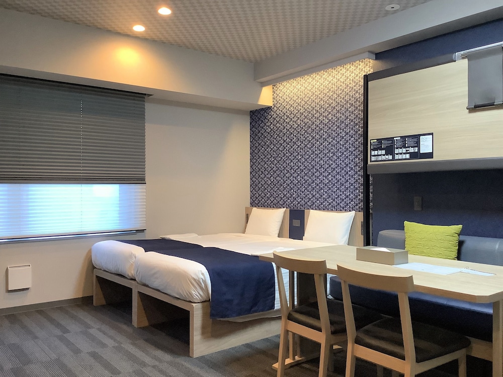 Standard Family Room, Non Smoking