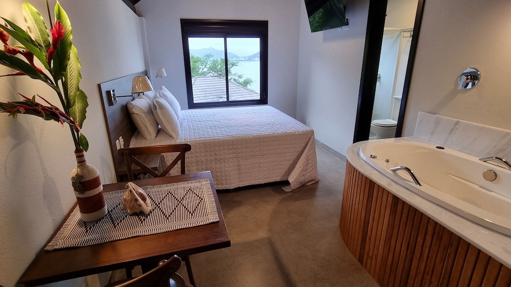 Comfort Double Room, Hot Tub, Sea View