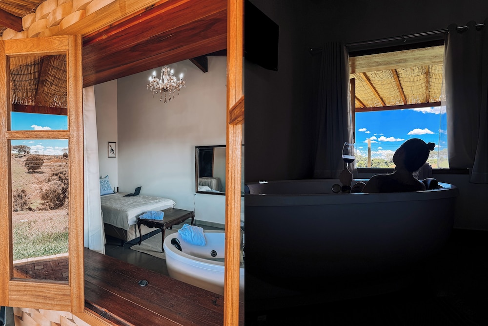Superior Suite, Non Smoking, Hot Tub photo 3