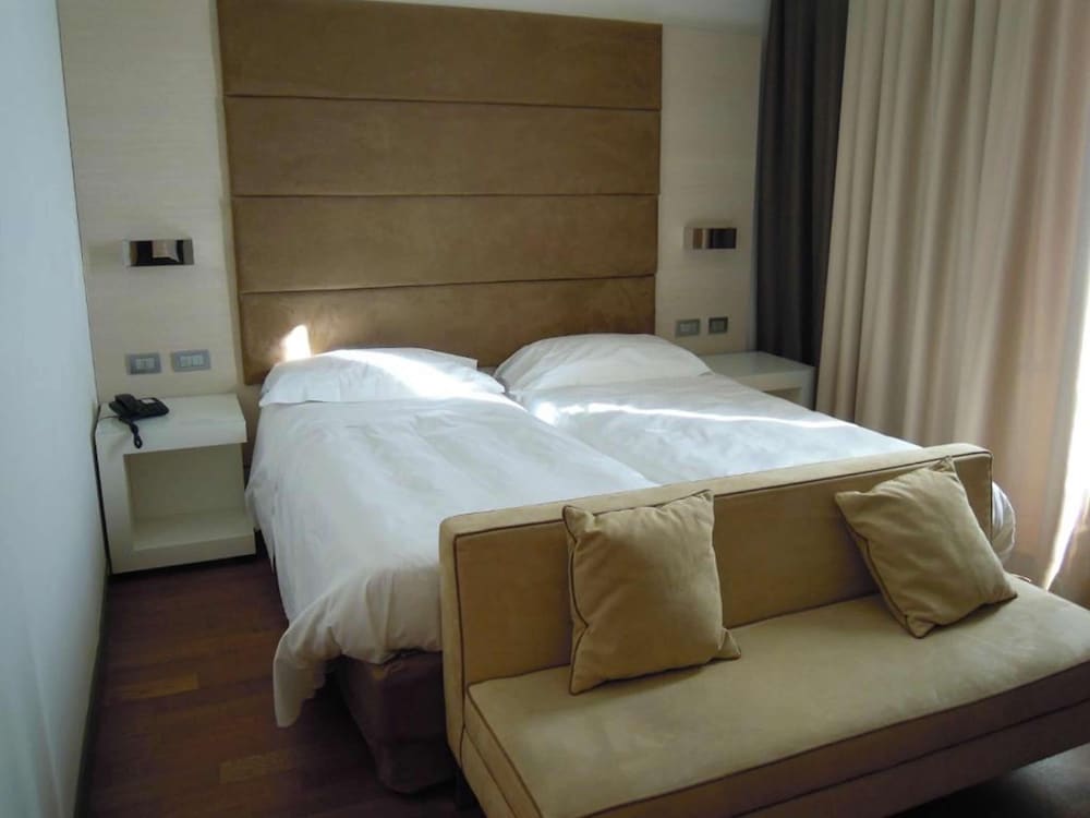 Superior Double Room - Photo 3
