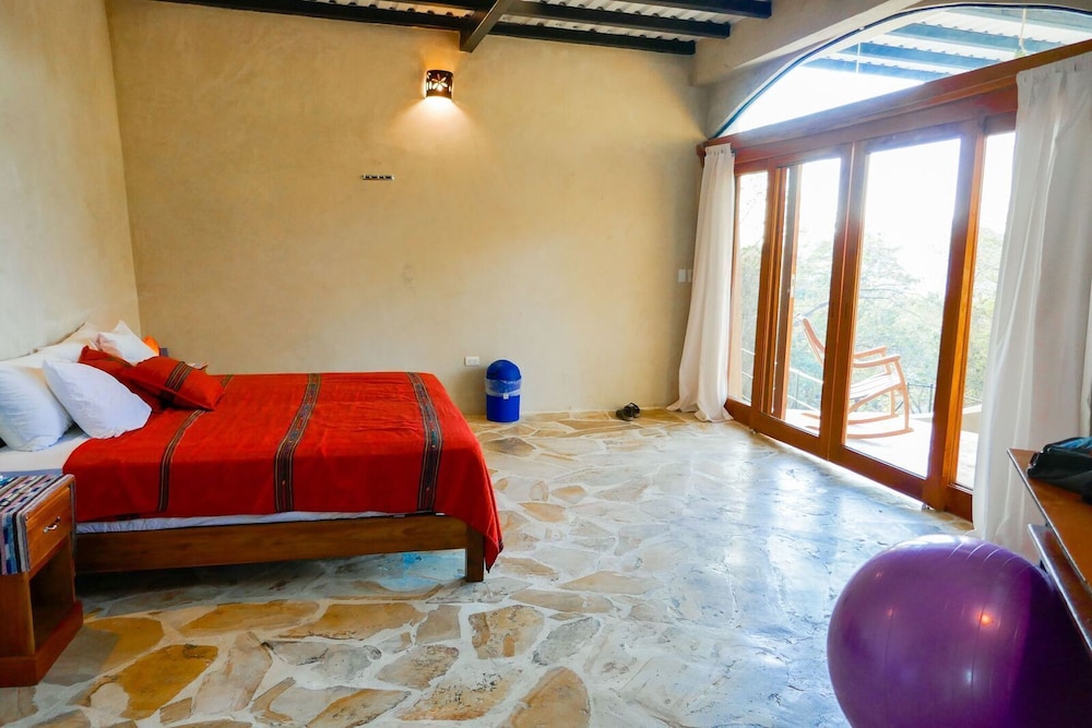 Deluxe Cabin, 1 Bedroom, Patio, Partial Ocean View photo 2