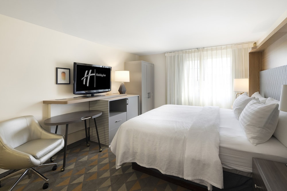 Standard Room, 1 King Bed, Accessible (Communications, Mobility) - Photo 2