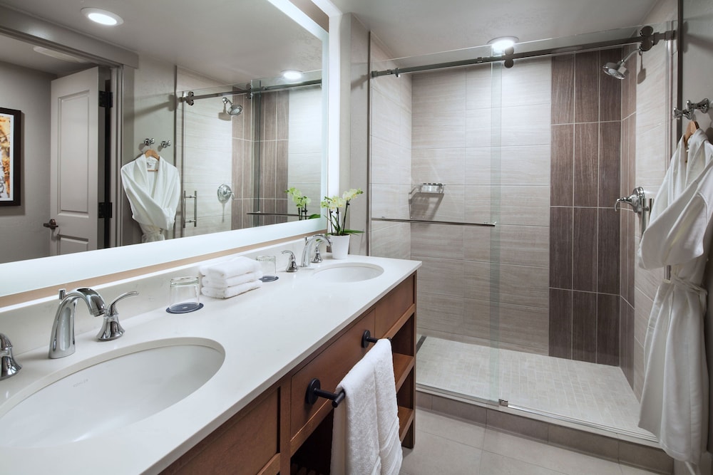 Villa, 2 Bedrooms, Balcony (E) - Photo 5
